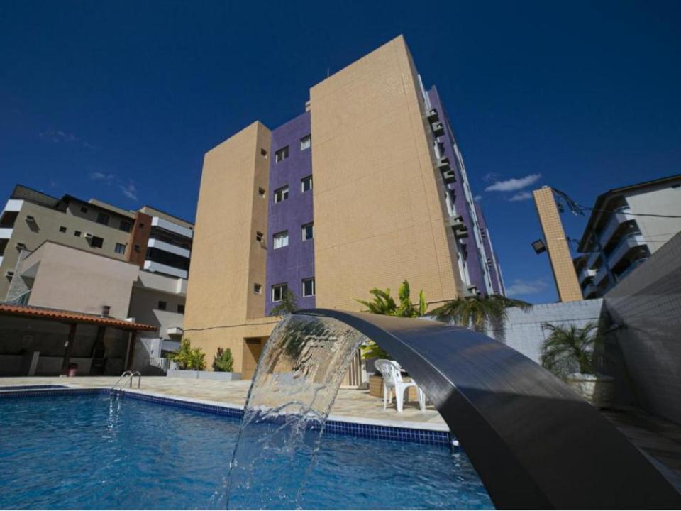 Apartamento Familiar Com A 150 Metros Do Mar Em Area Nobre Da Grande Em *