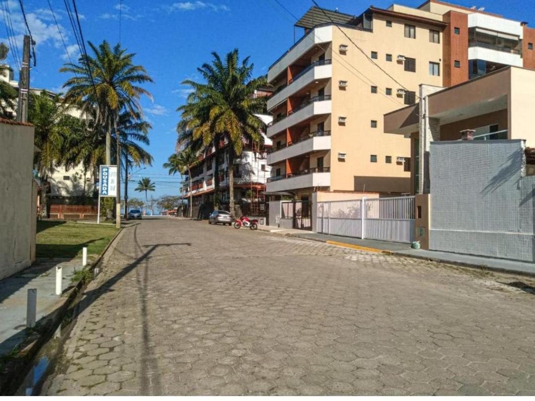 Familiar Com A 150 Metros Do Mar Em Area Nobre Da Grande Em Apartamento *